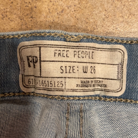 Womens Free People jeans size 26 inseam measures about 26.5” - Picture 5 of 9